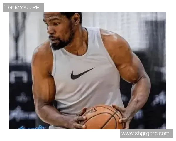 拥有腹肌的男足球星盘点 向你展示顶级球员的健美身材