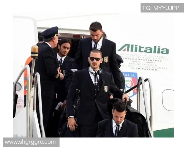 测试你与足球球星的相似度，看看谁是你在绿茵场上的双胞胎兄弟